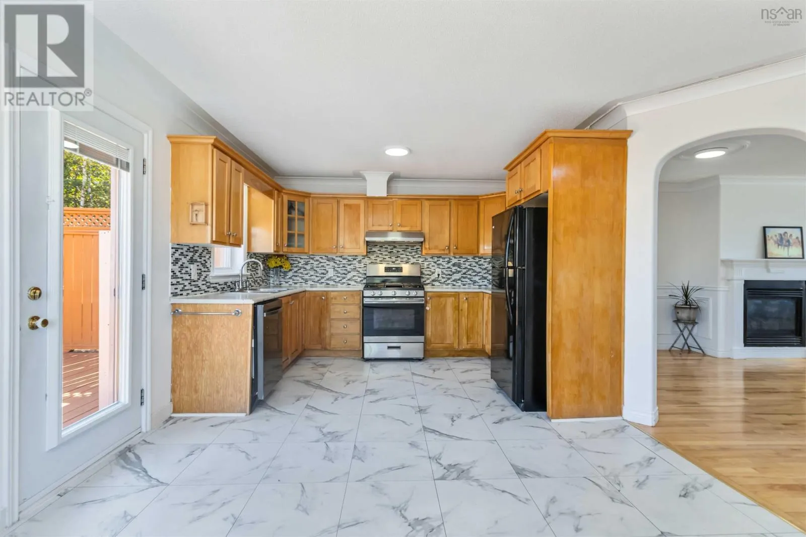 2 Rosehurst Close