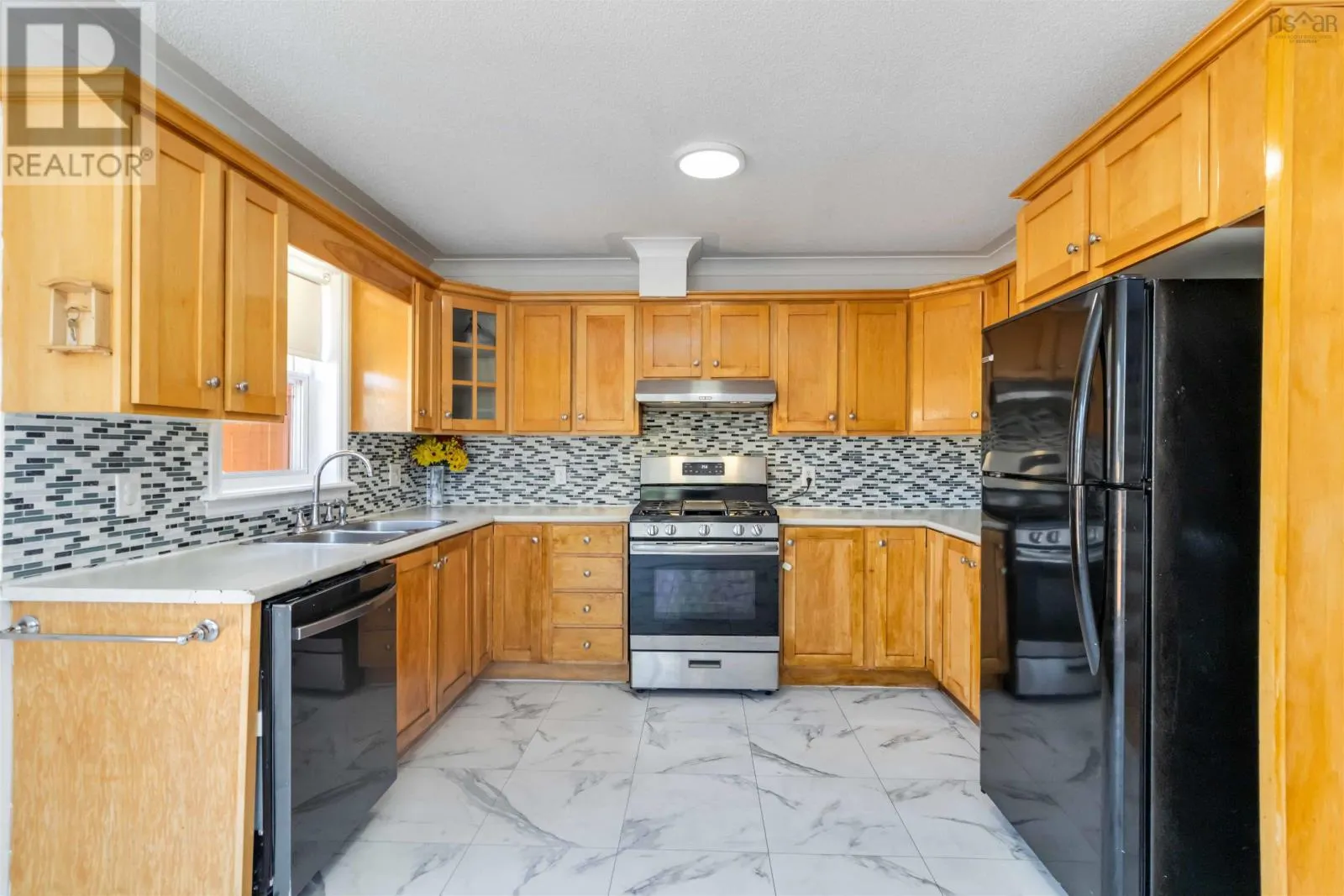 2 Rosehurst Close