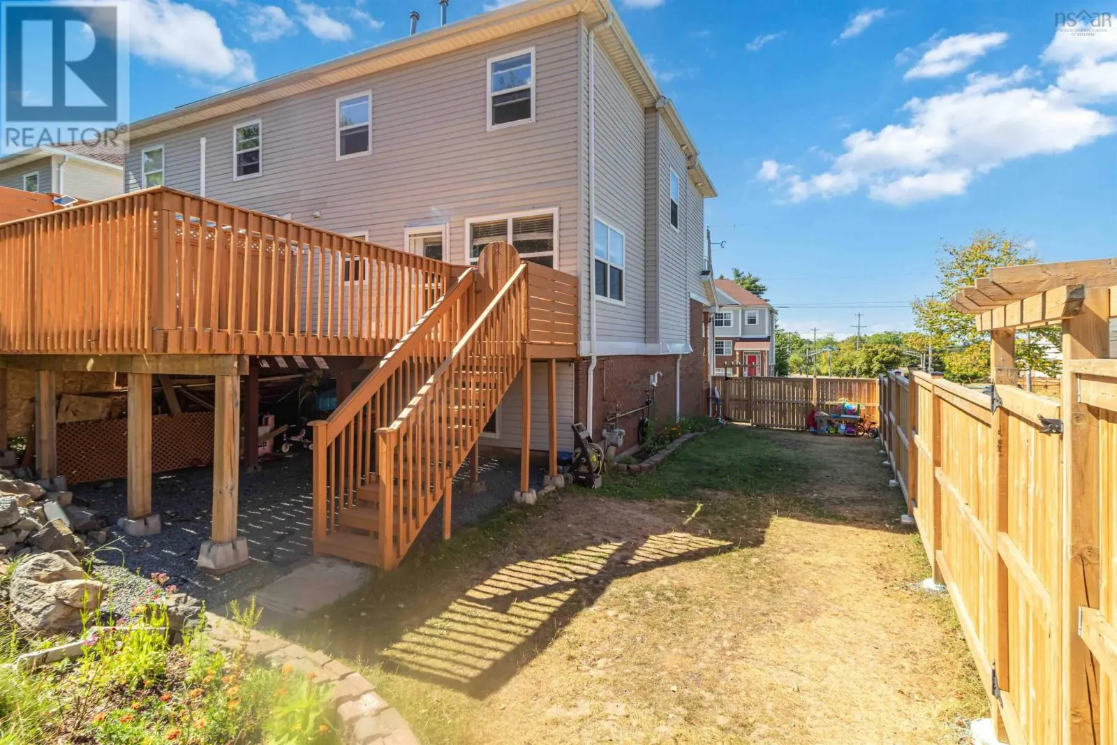 2 Rosehurst Close