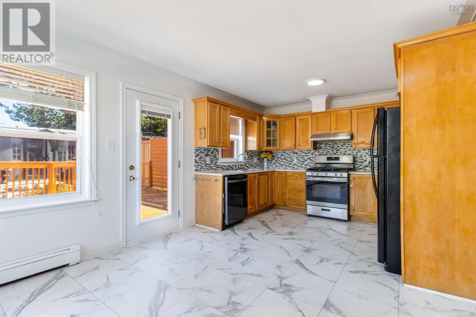 2 Rosehurst Close