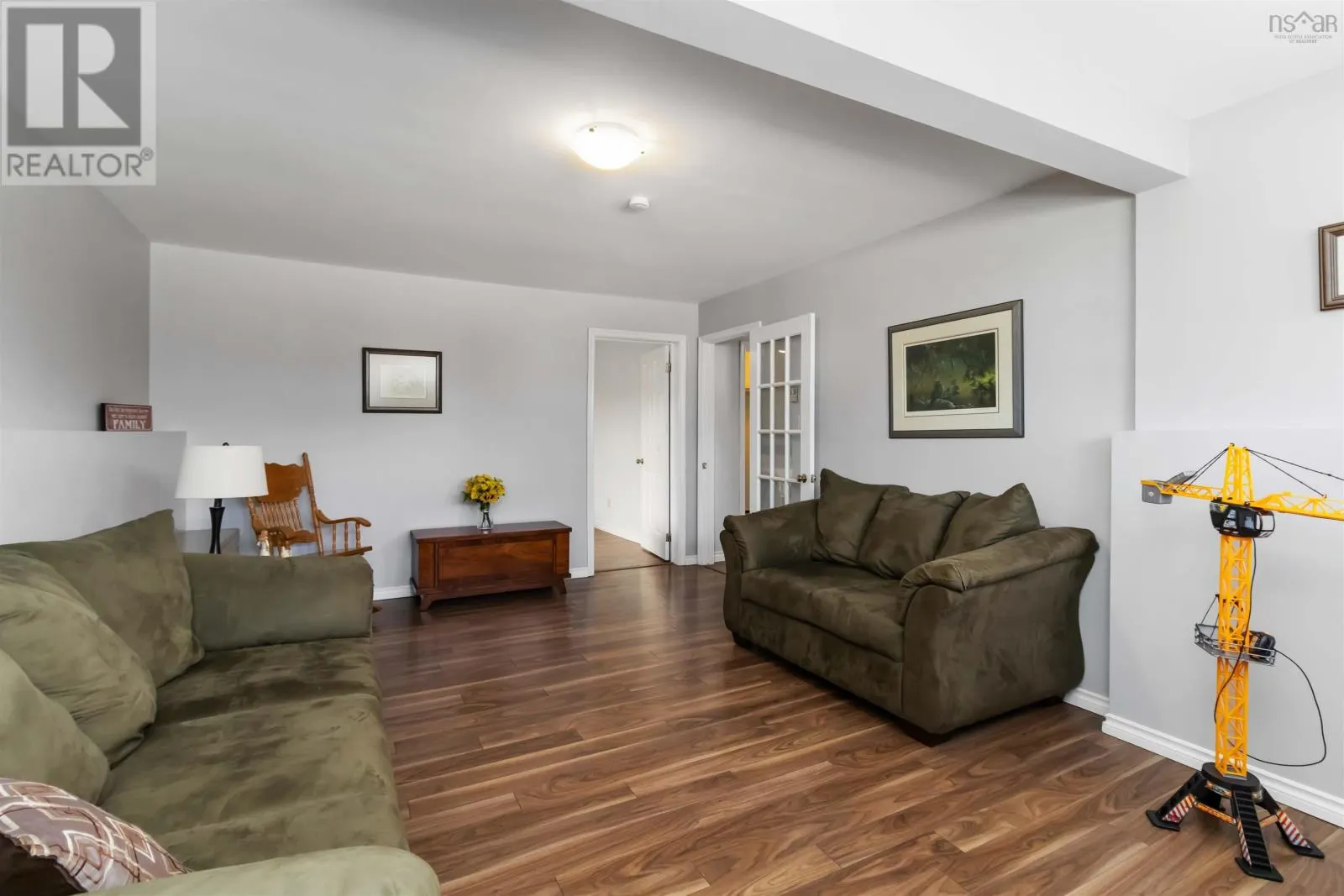 42 P Thomas Drive