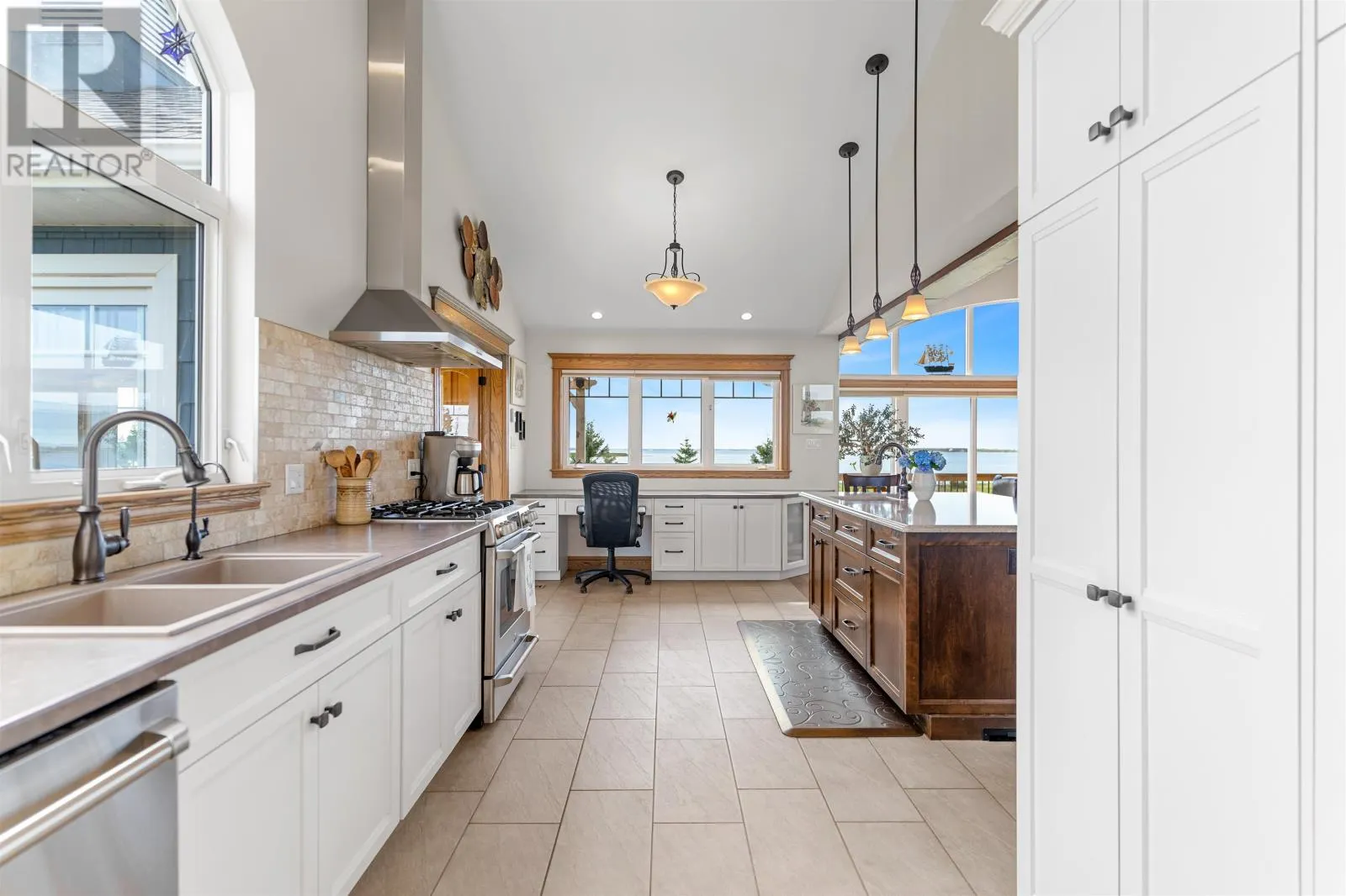 127 Sailors Lane