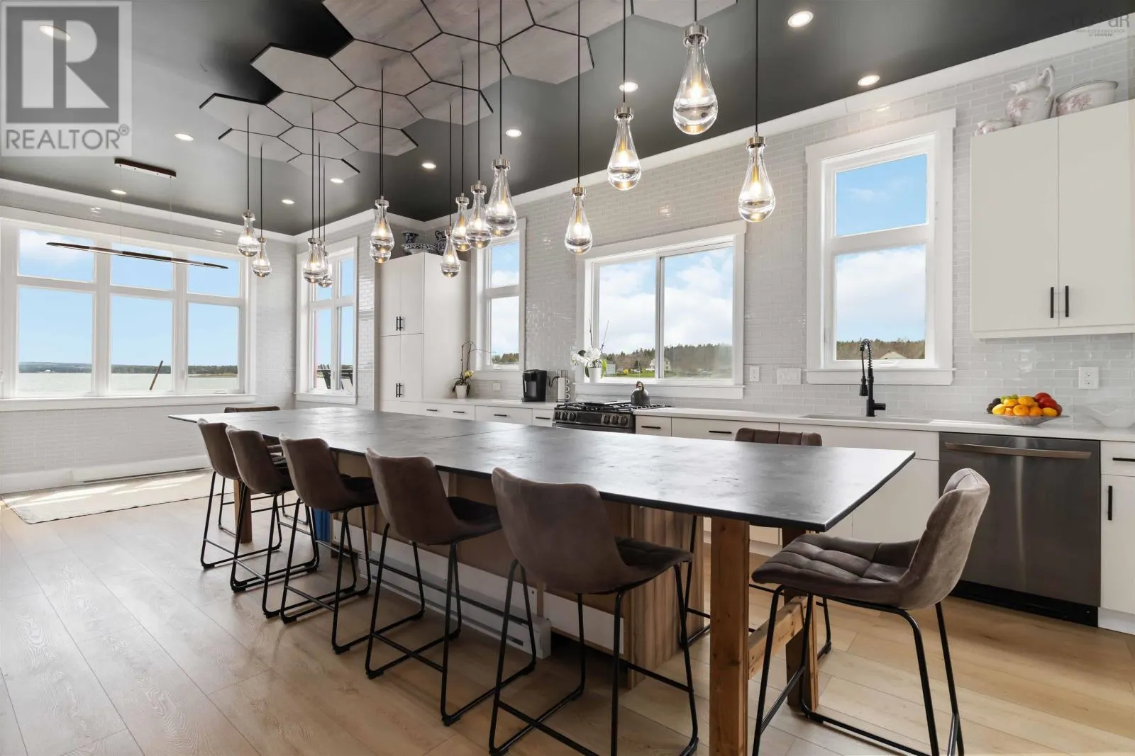 5 693 Masons Beach Road