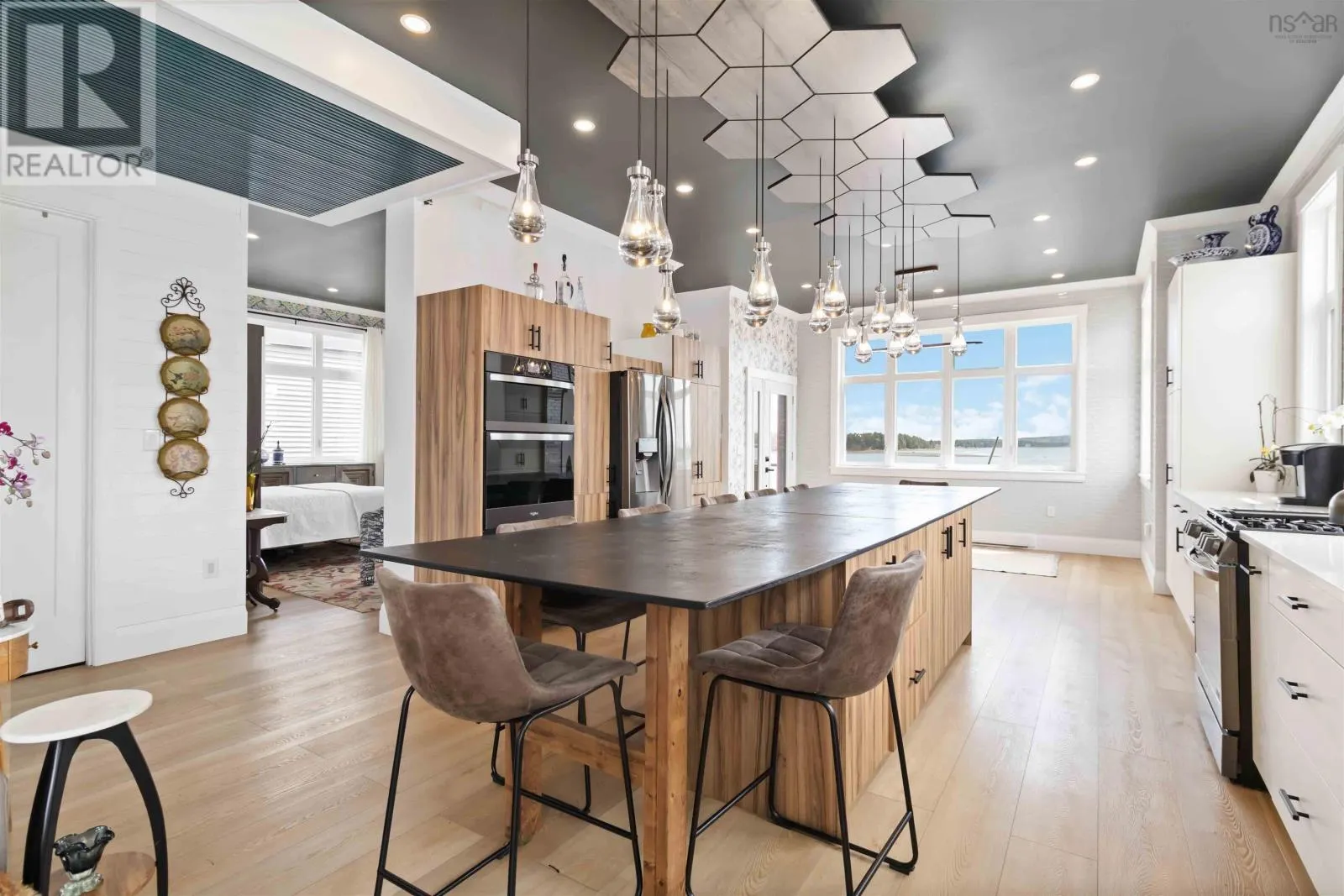 5 693 Masons Beach Road