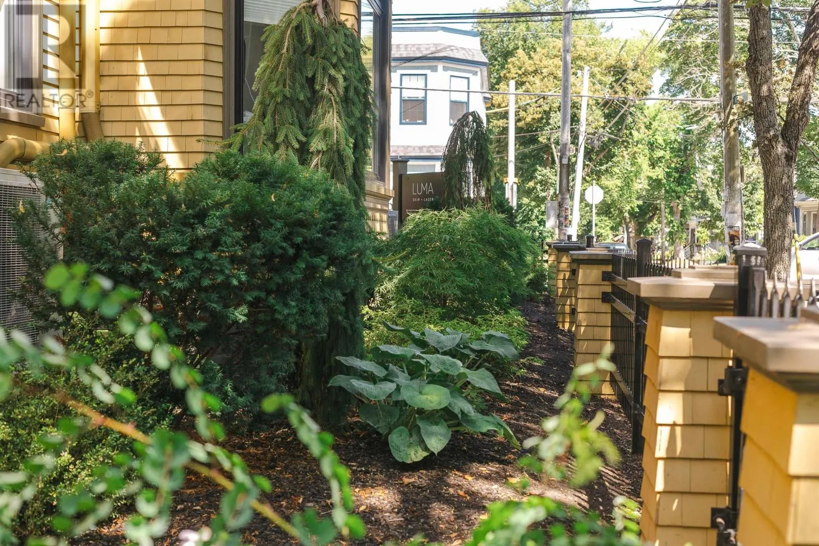 6088 Coburg Road