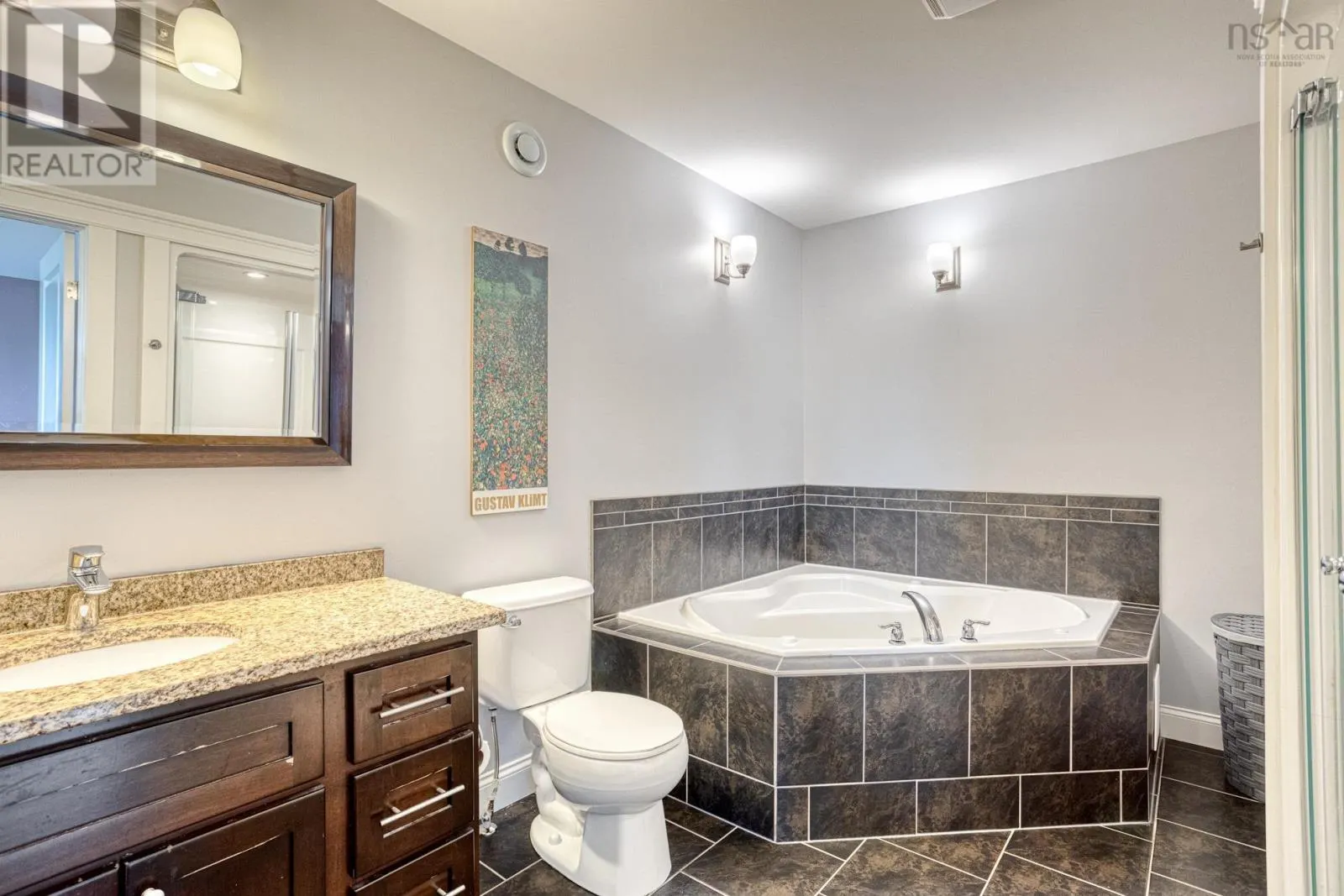 205 Transom Drive