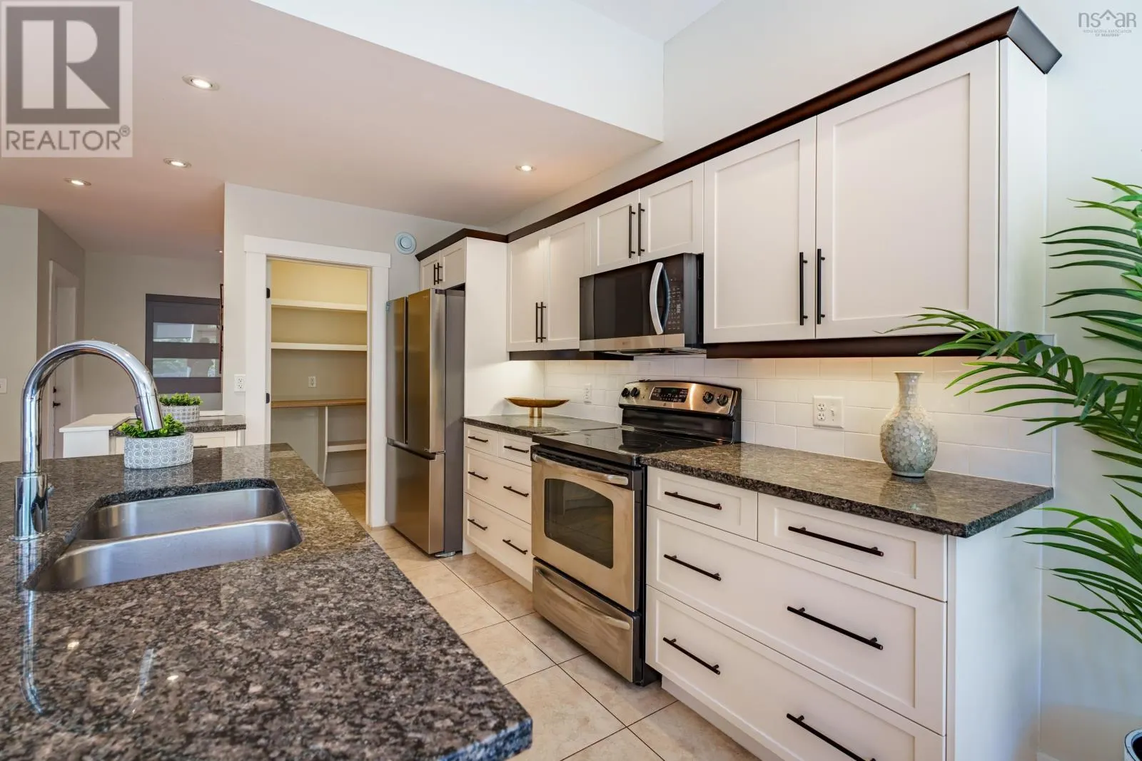 208 Capstone Crescent