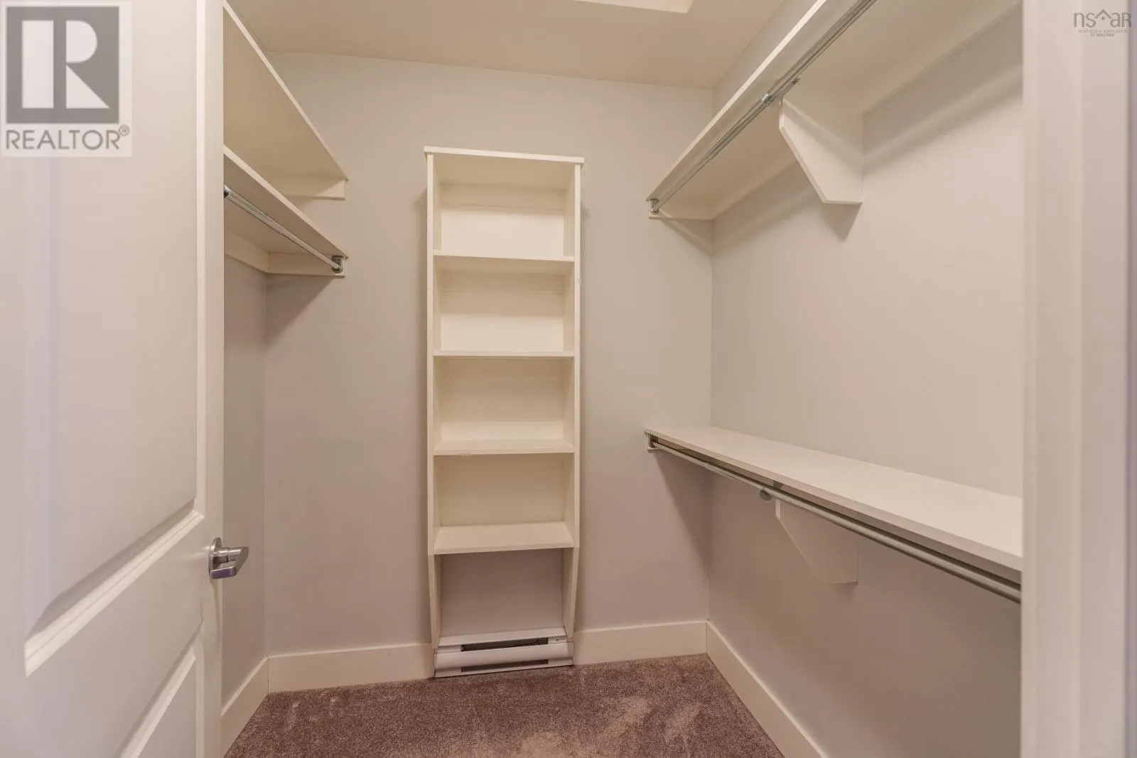208 Capstone Crescent
