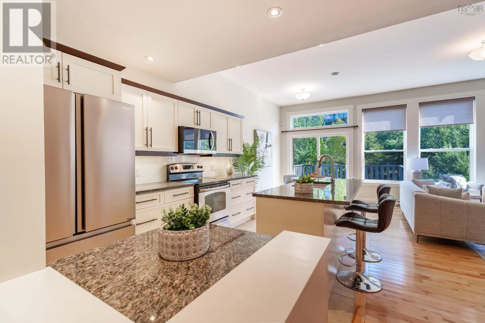 208 Capstone Crescent
