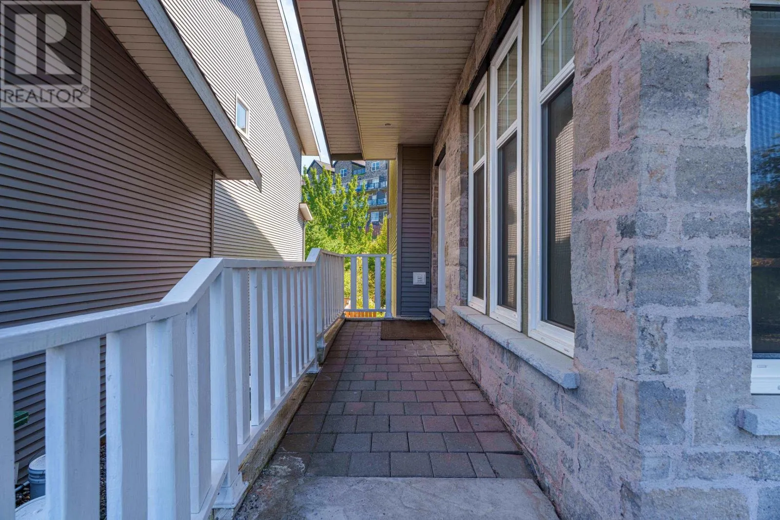 208 Capstone Crescent