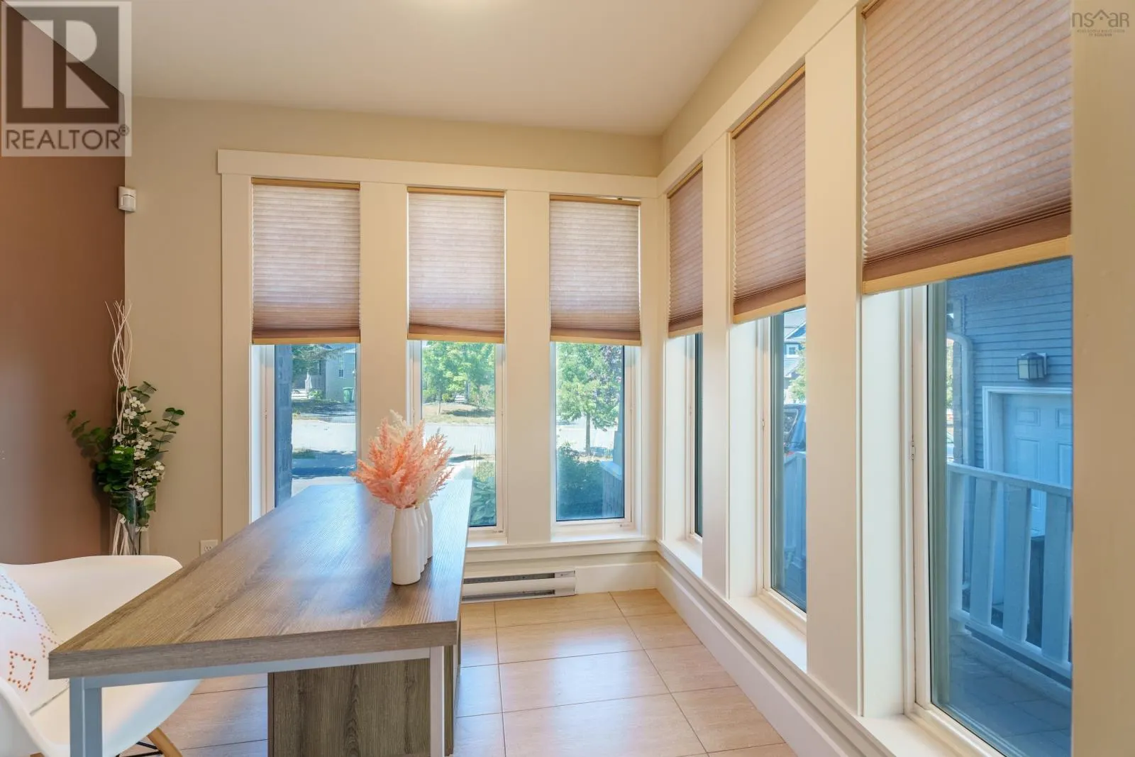 208 Capstone Crescent