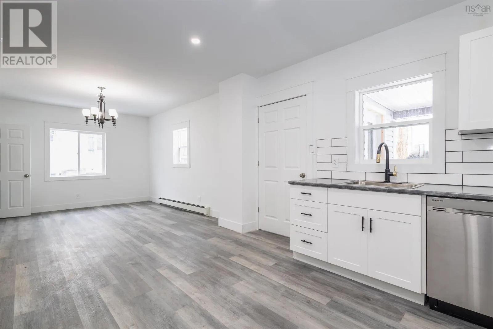443 Bentinck Street