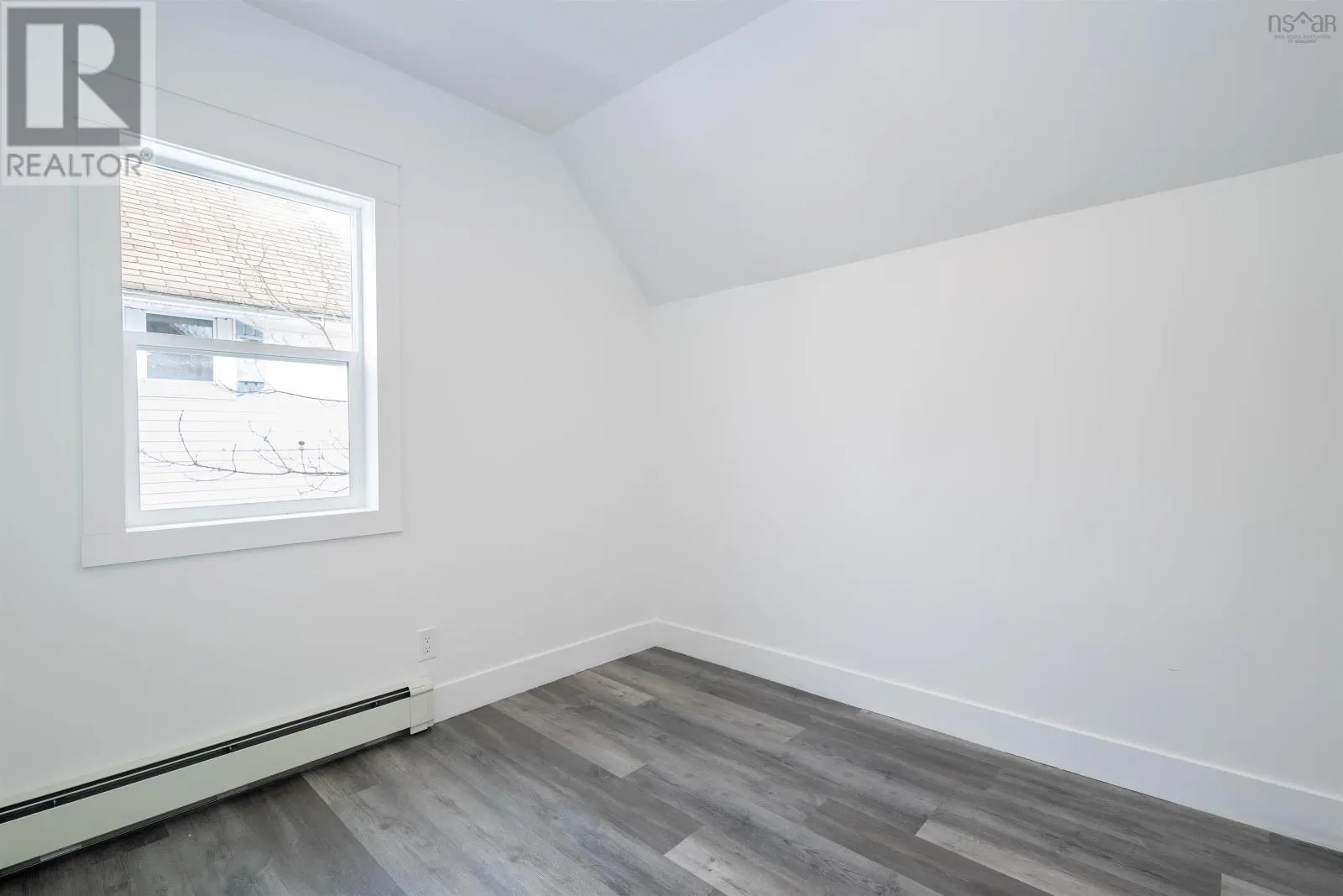 443 Bentinck Street