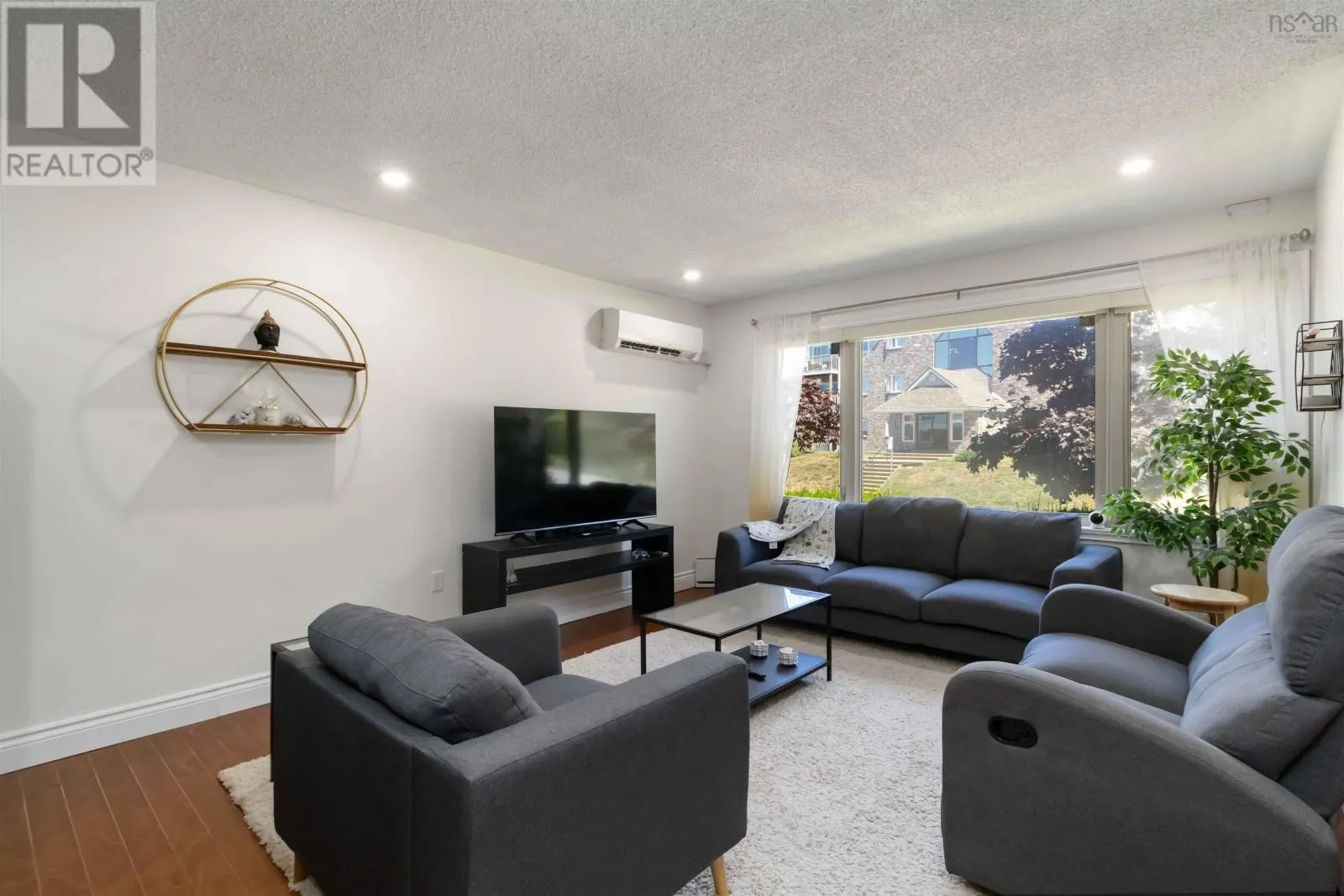 7 73 Collins Grove|Dartmouth
