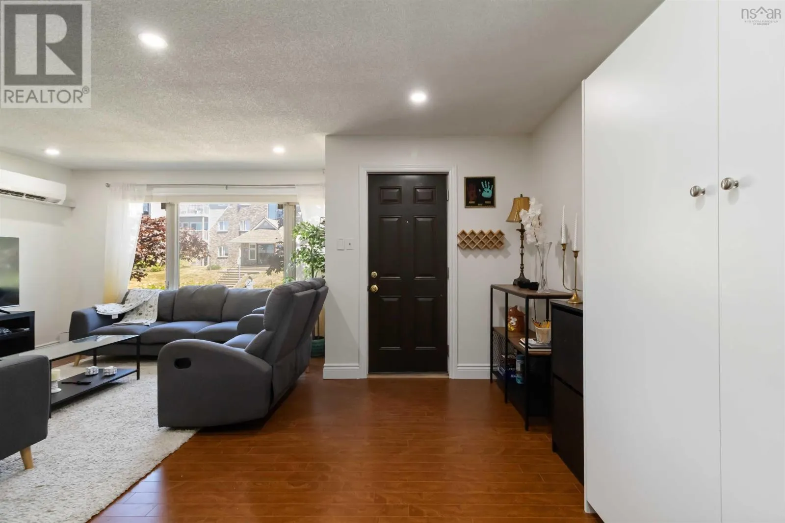 7 73 Collins Grove|Dartmouth