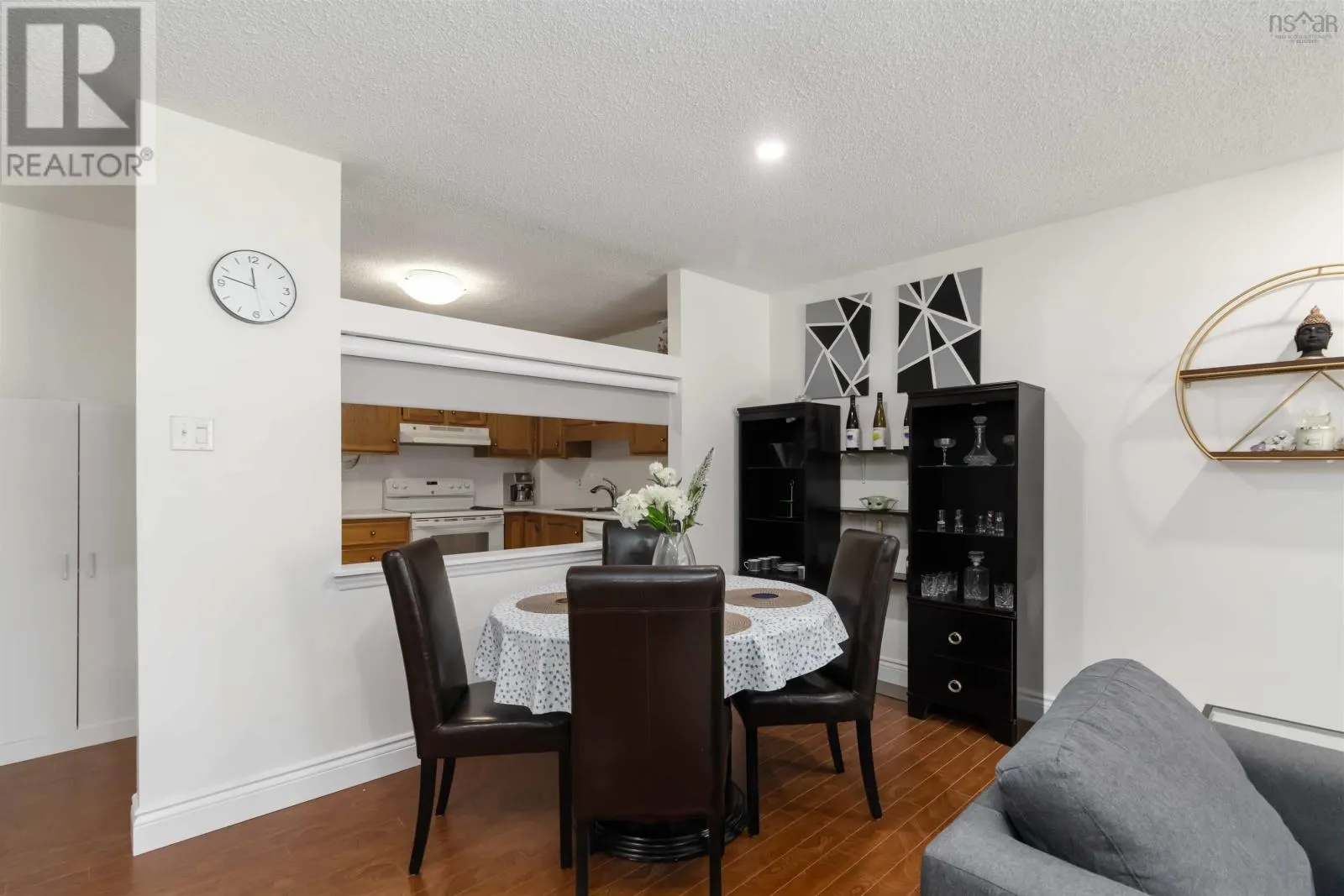 7 73 Collins Grove|Dartmouth