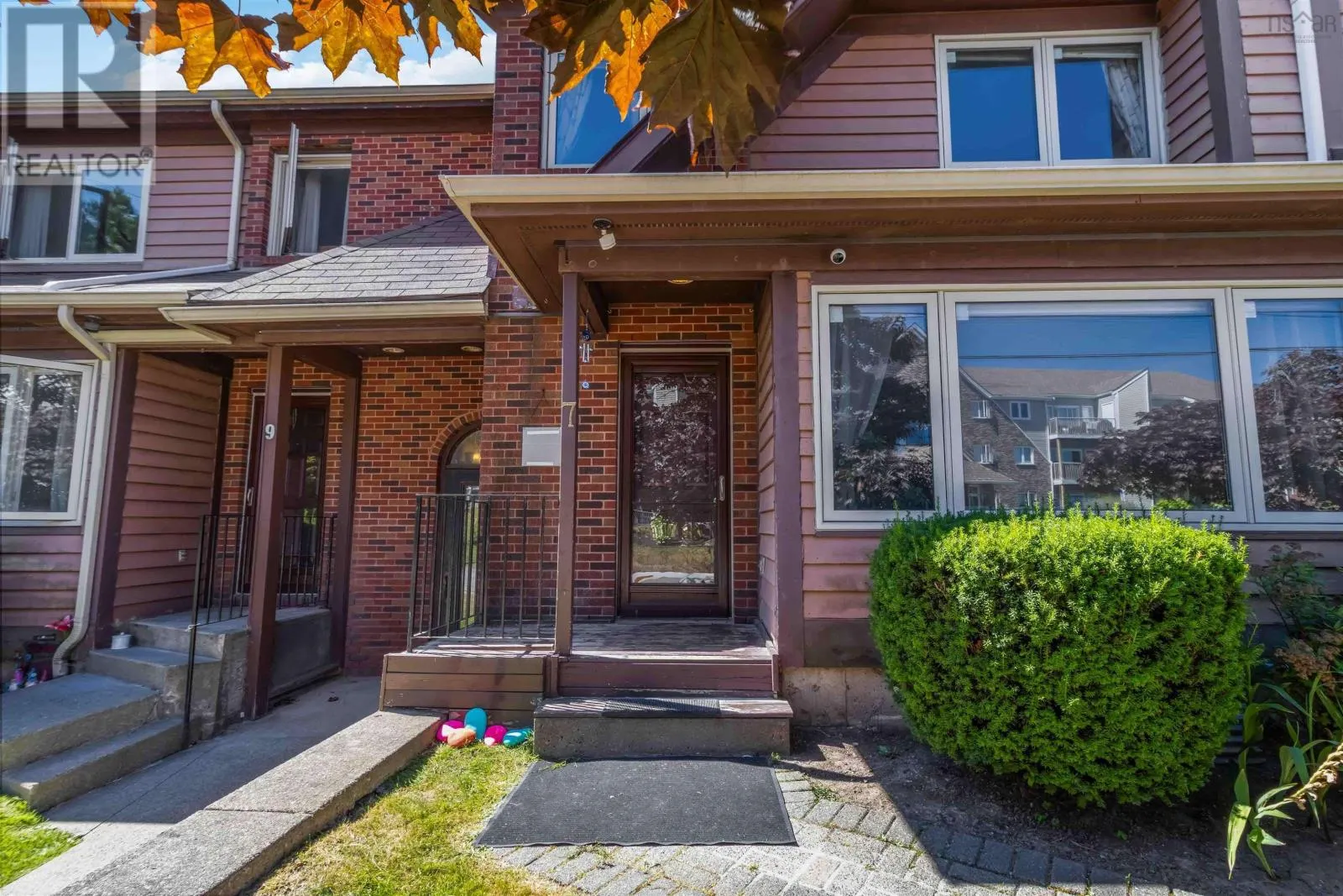 7 73 Collins Grove|Dartmouth