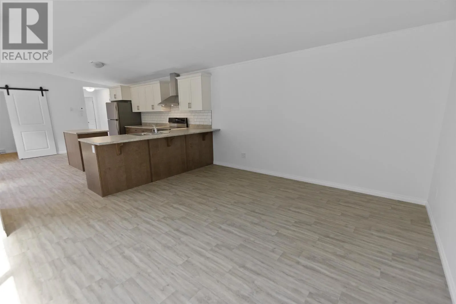 17 Doctor Daniel Drive