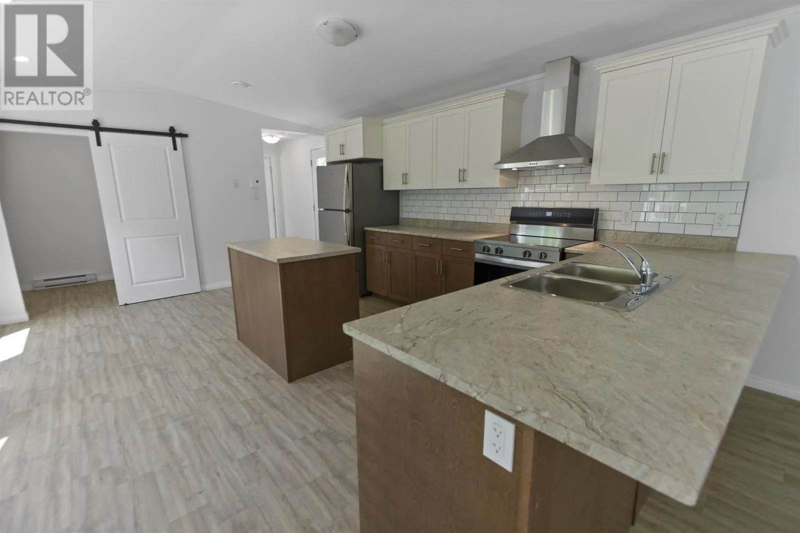 17 Doctor Daniel Drive