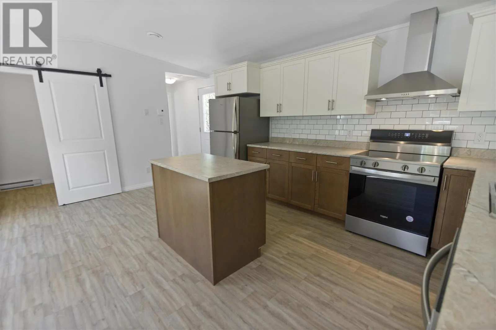 17 Doctor Daniel Drive