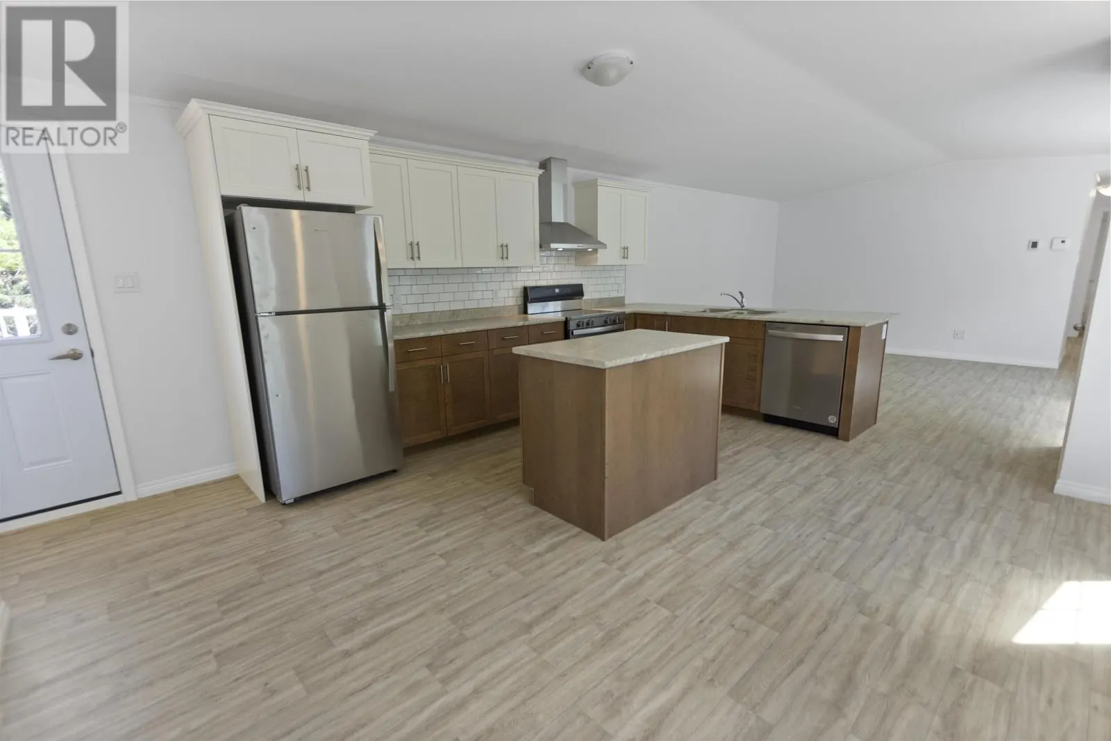 17 Doctor Daniel Drive