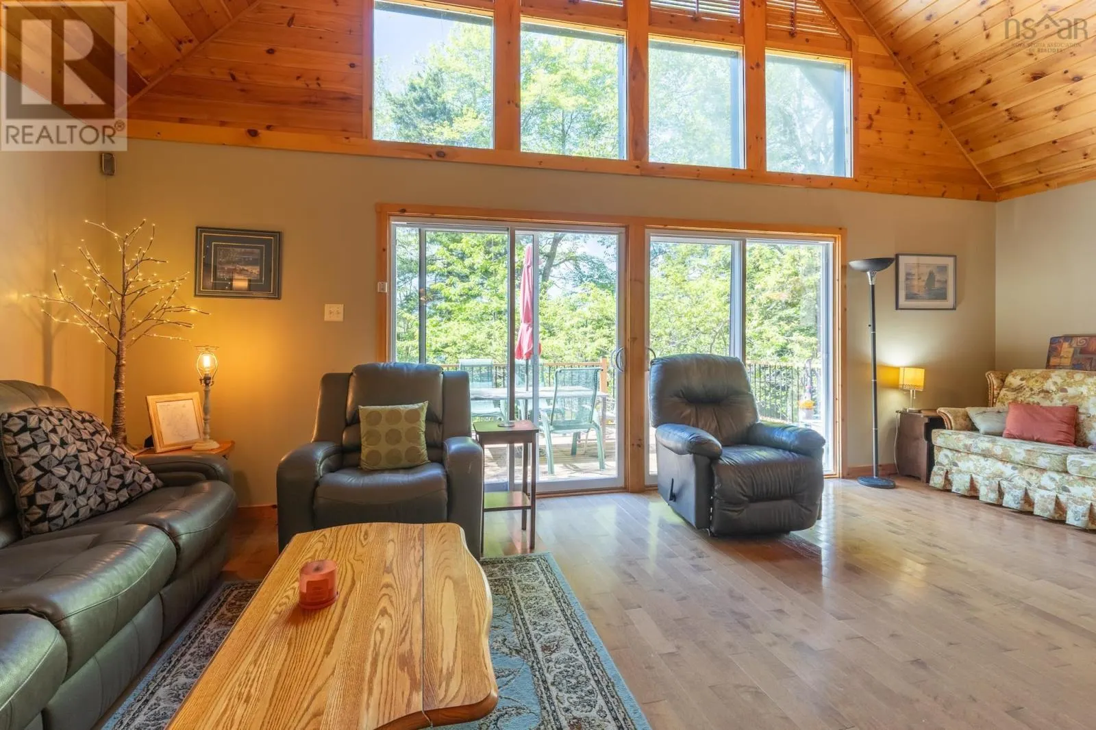 102 Third Lake Point Road