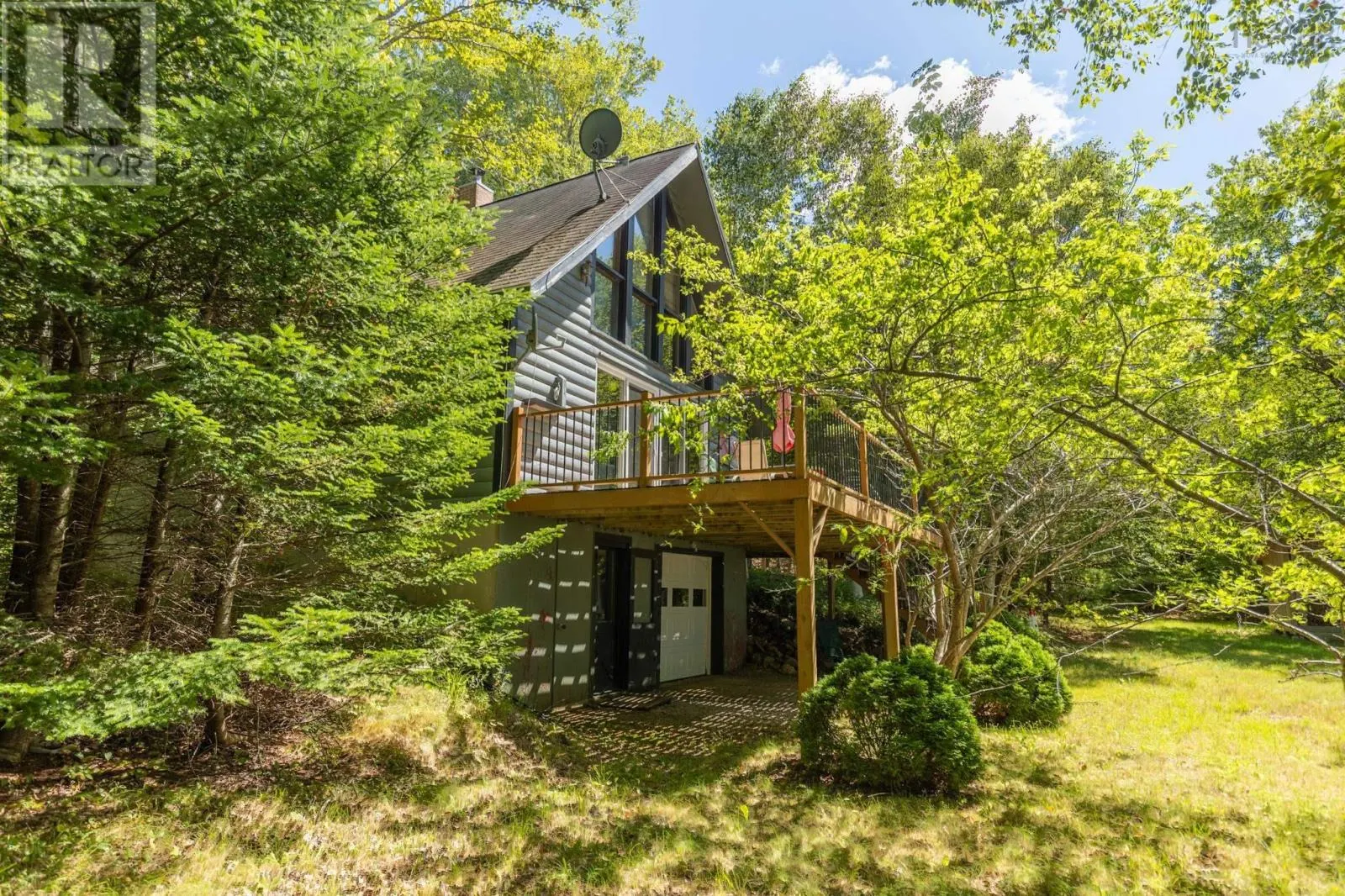 102 Third Lake Point Road