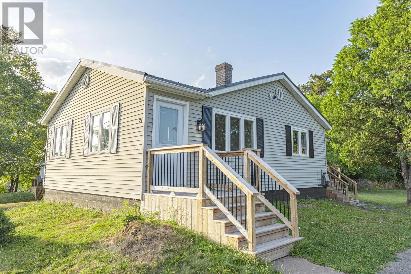 21 Grandview Avenue