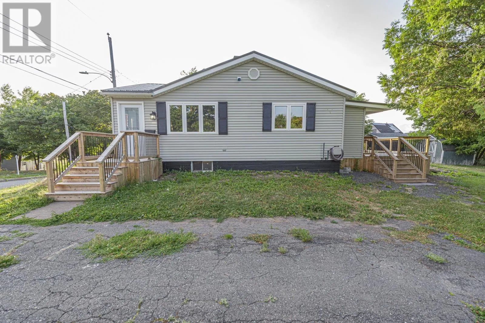 21 Grandview Avenue