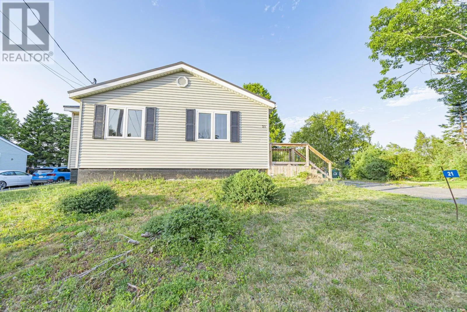 21 Grandview Avenue