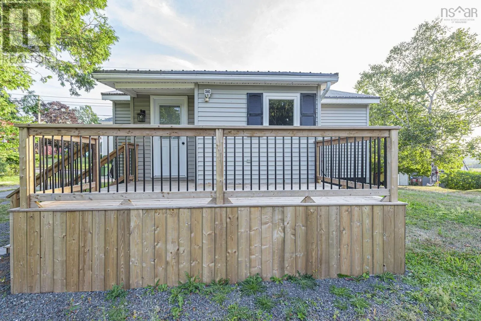 21 Grandview Avenue