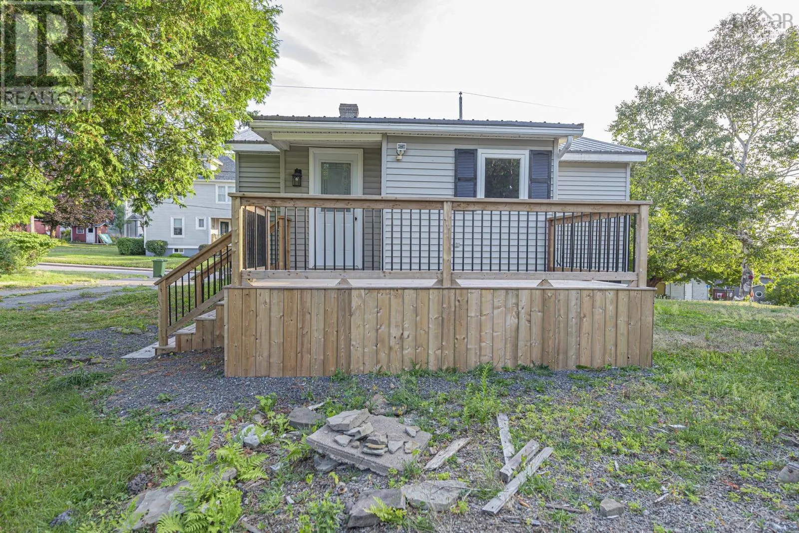 21 Grandview Avenue