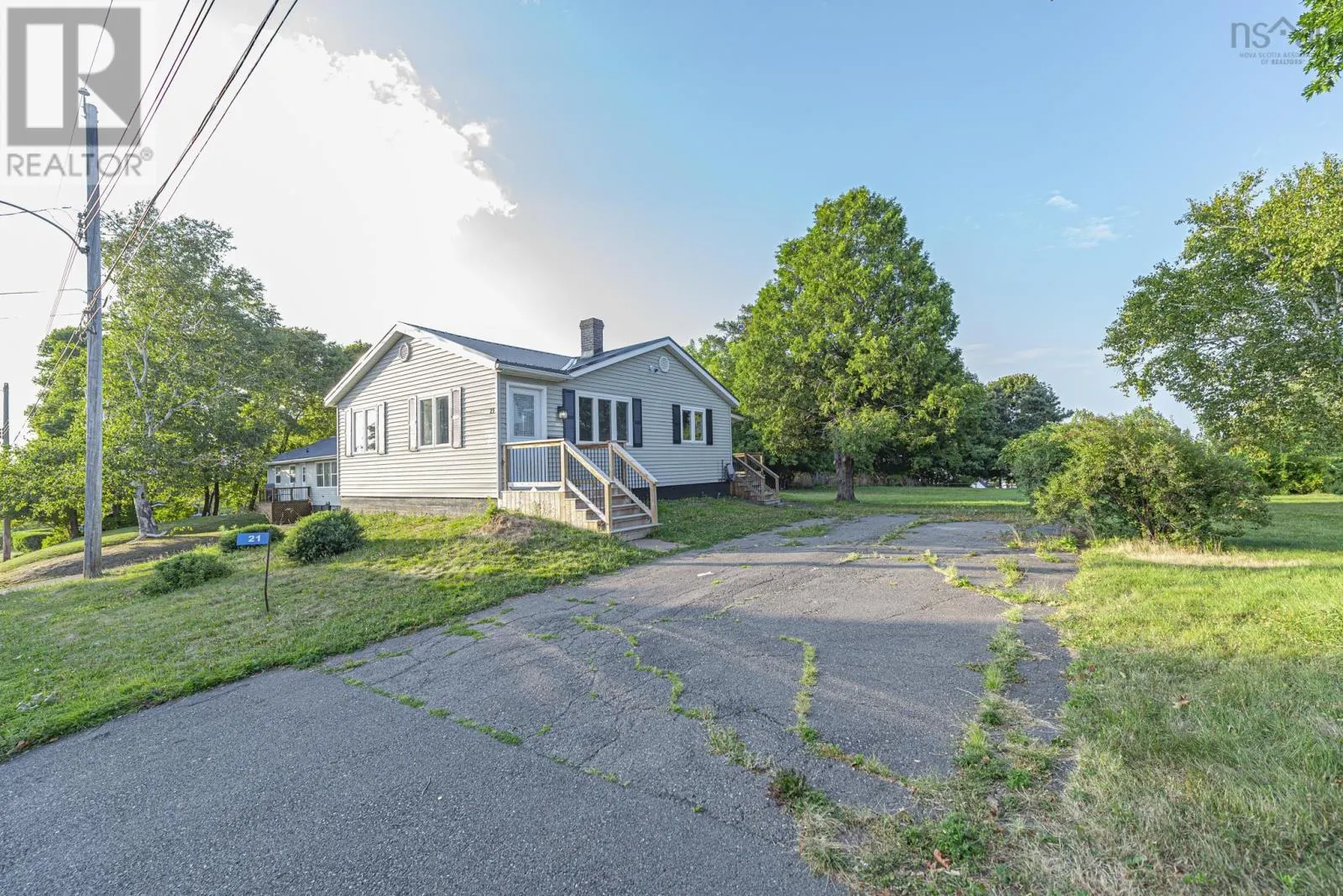 21 Grandview Avenue