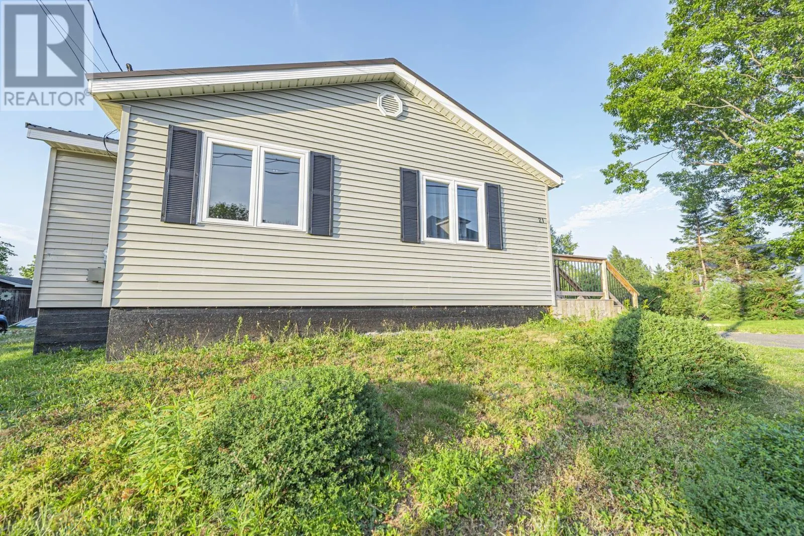 21 Grandview Avenue