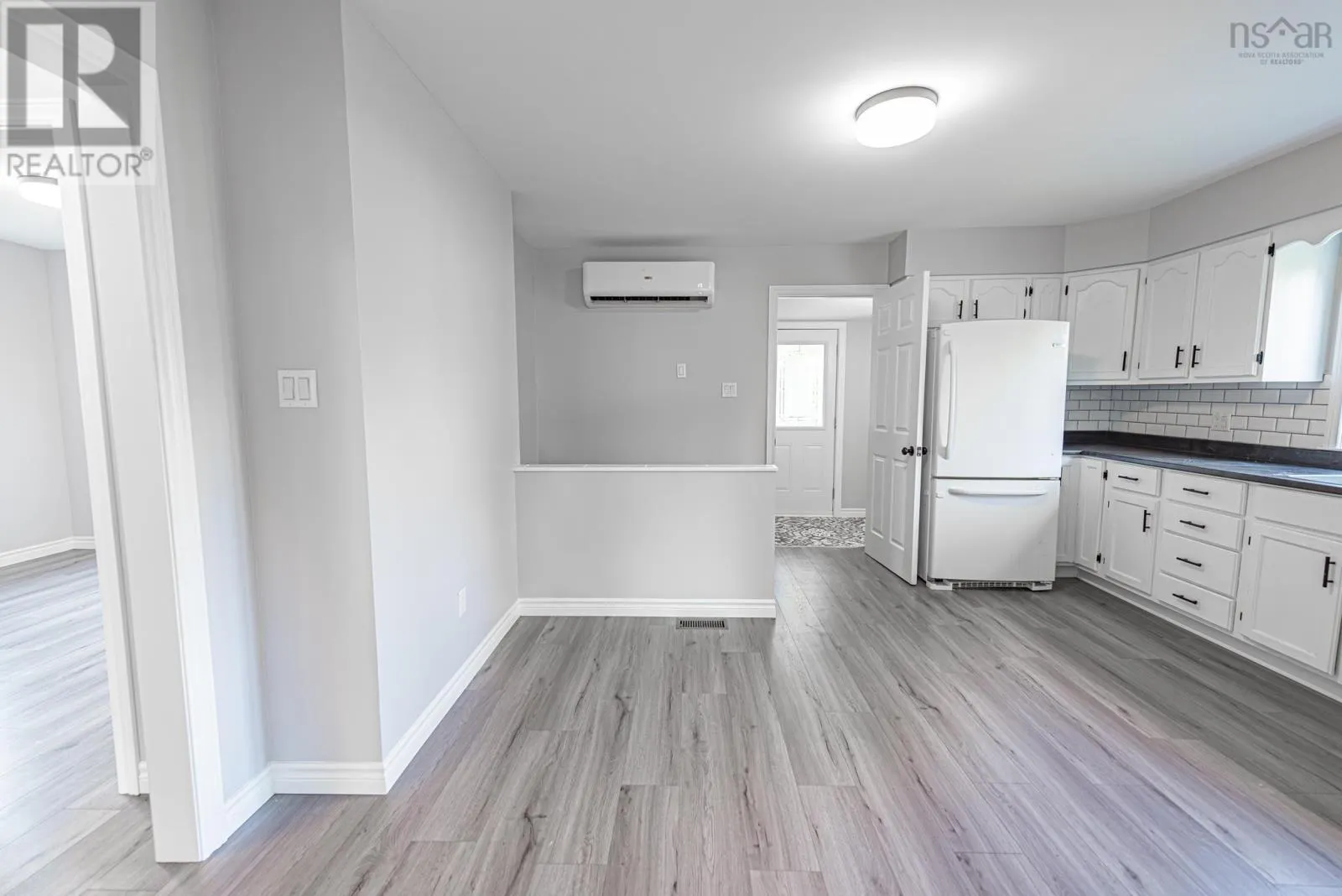 21 Grandview Avenue