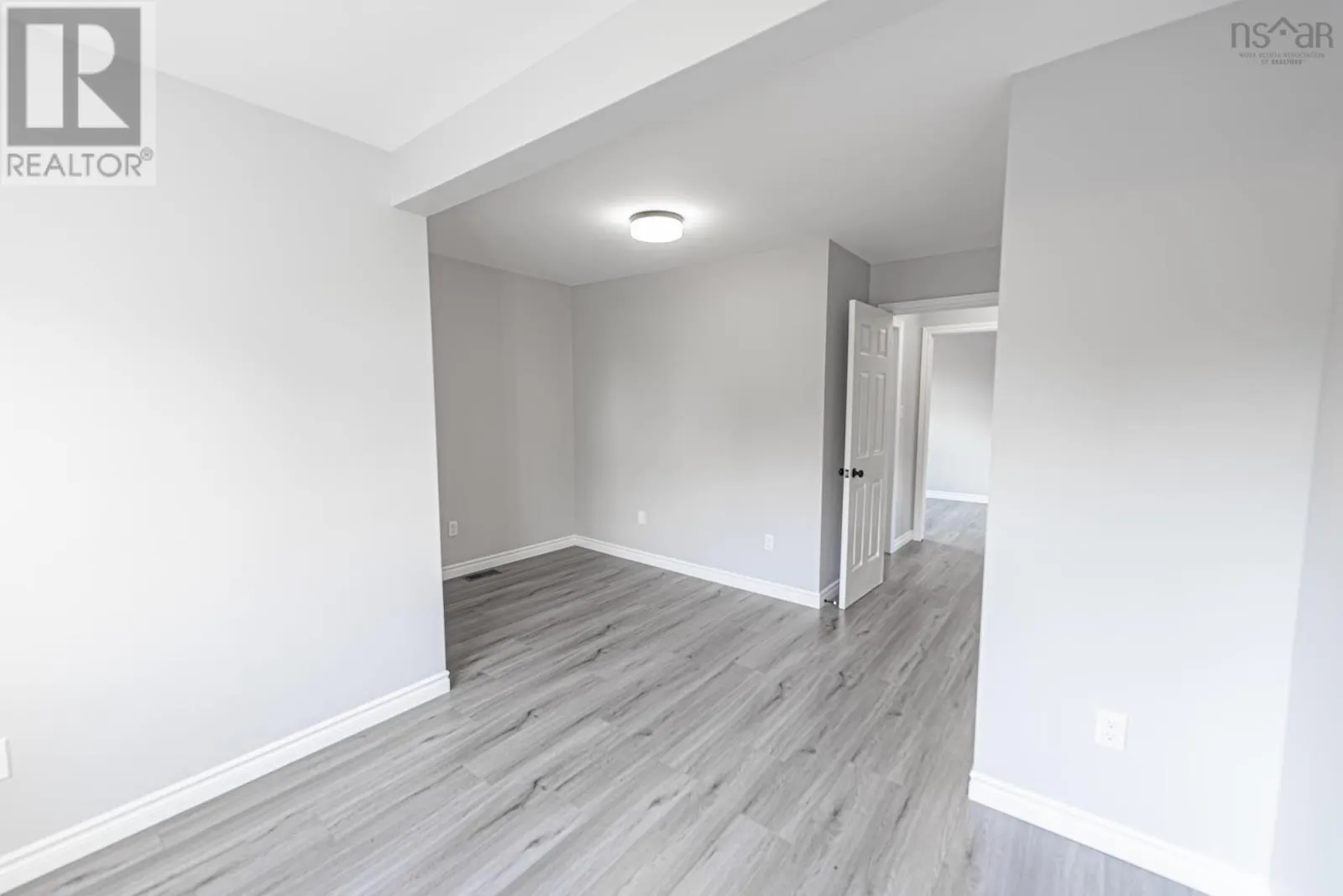 21 Grandview Avenue