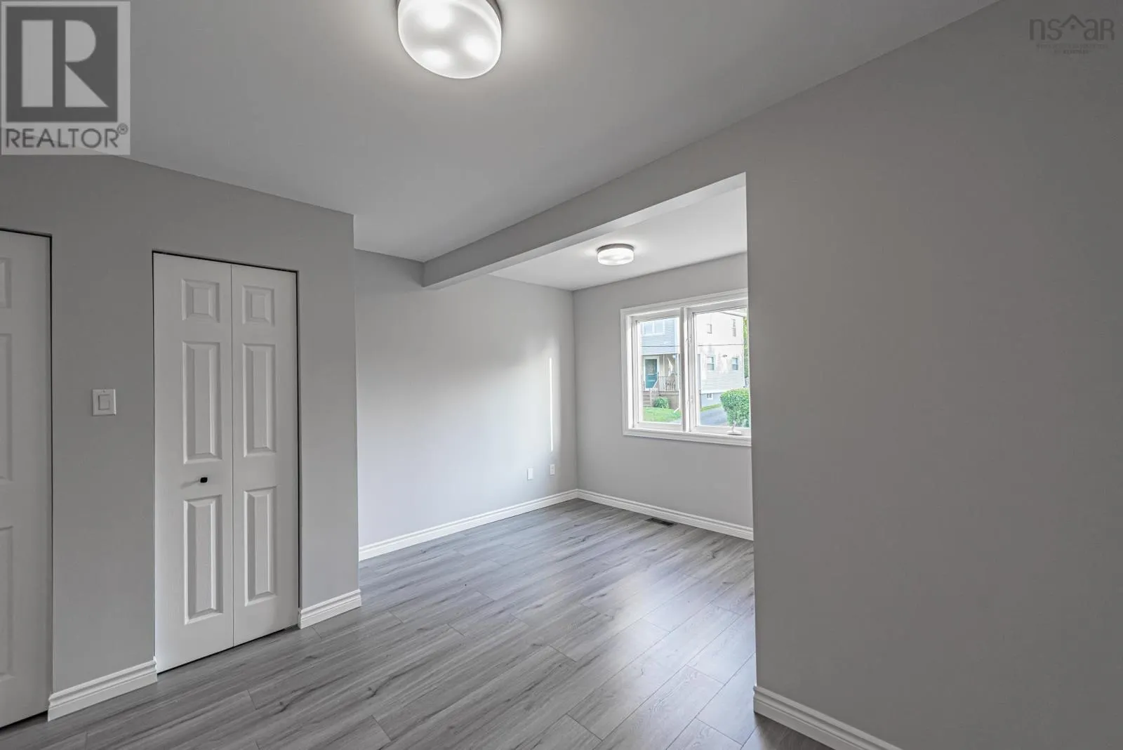 21 Grandview Avenue