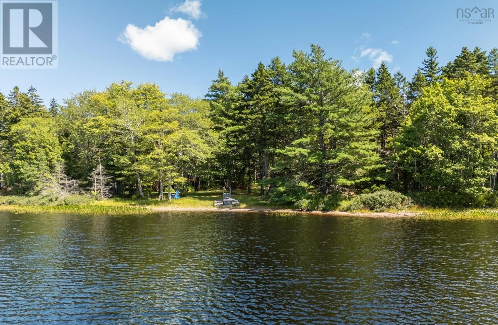 102 Third Lake Point Road