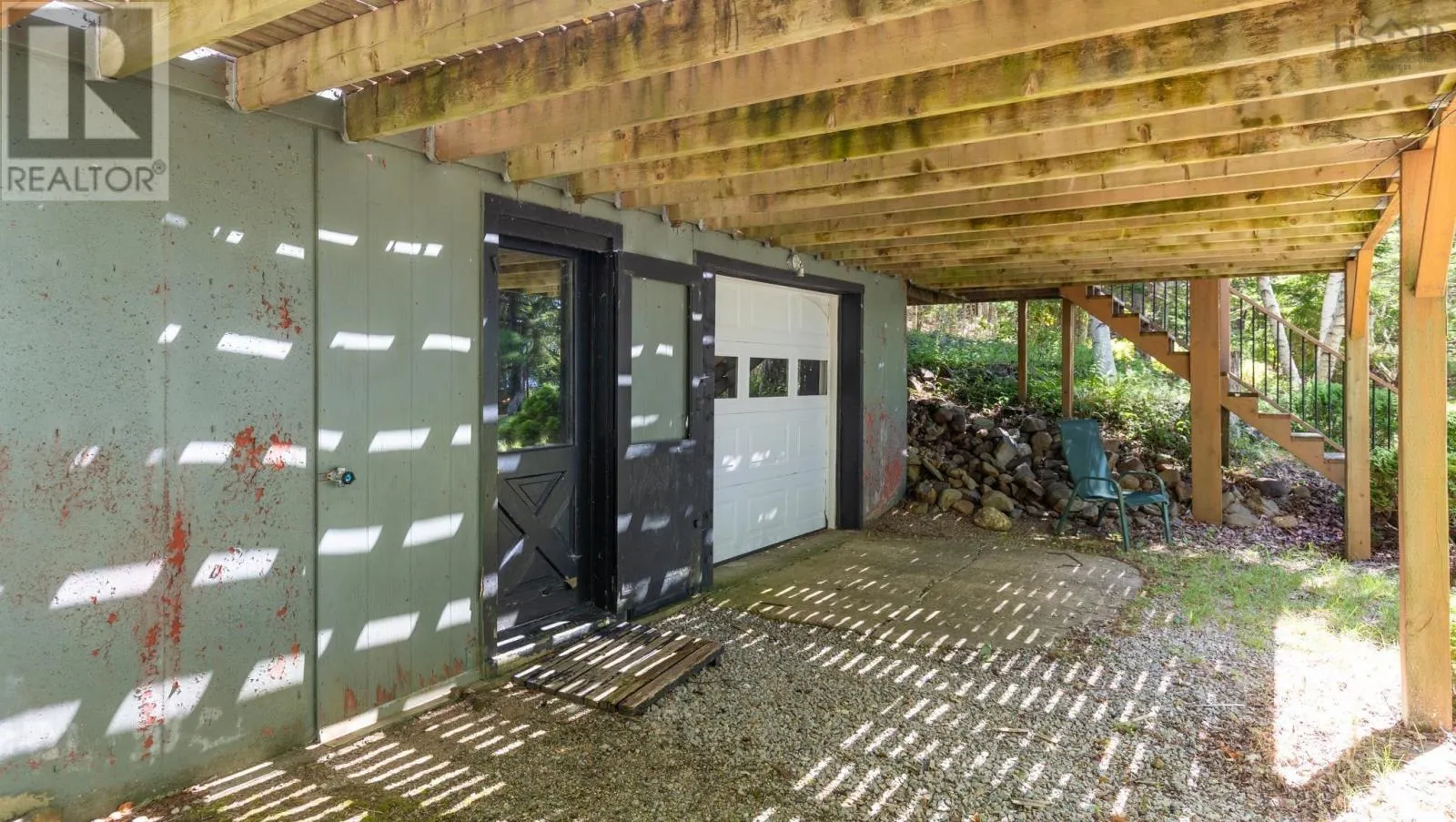 102 Third Lake Point Road