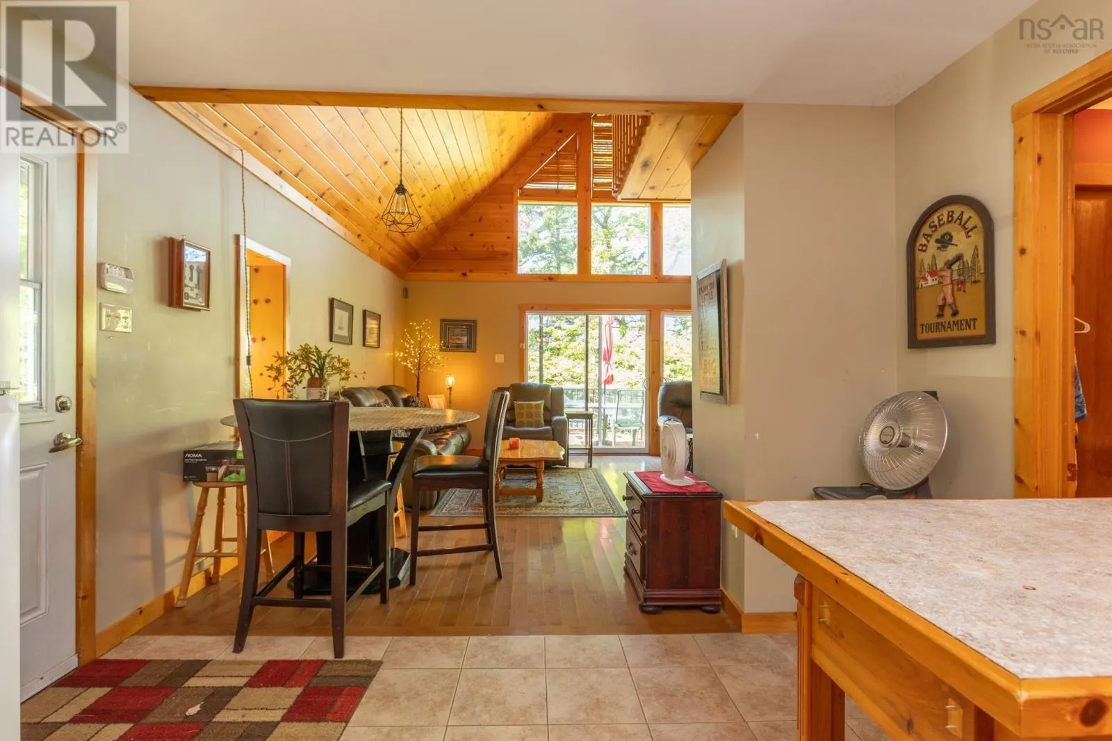 102 Third Lake Point Road