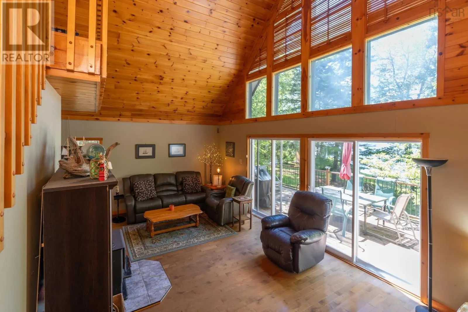 102 Third Lake Point Road