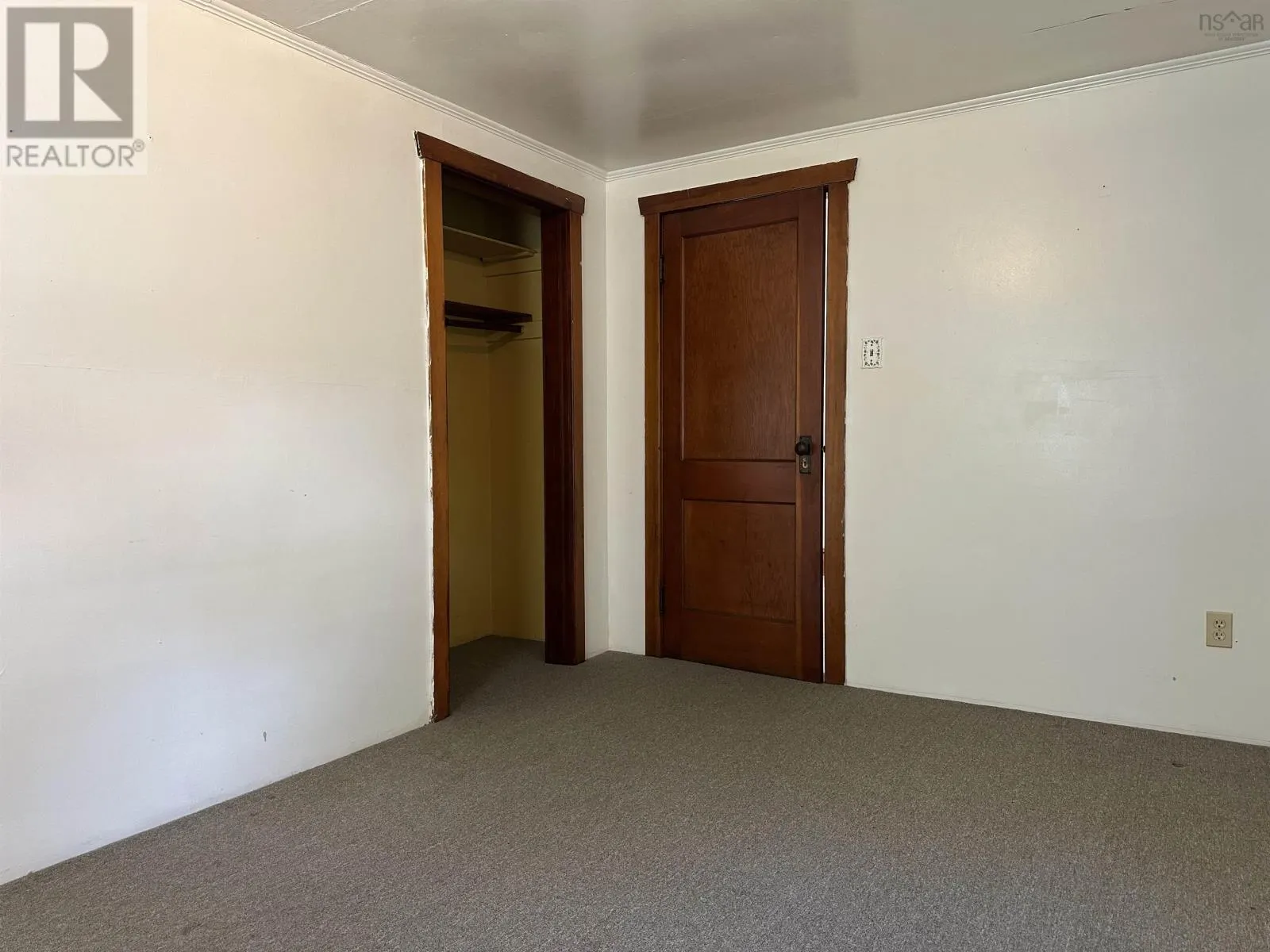 358 Royal Avenue