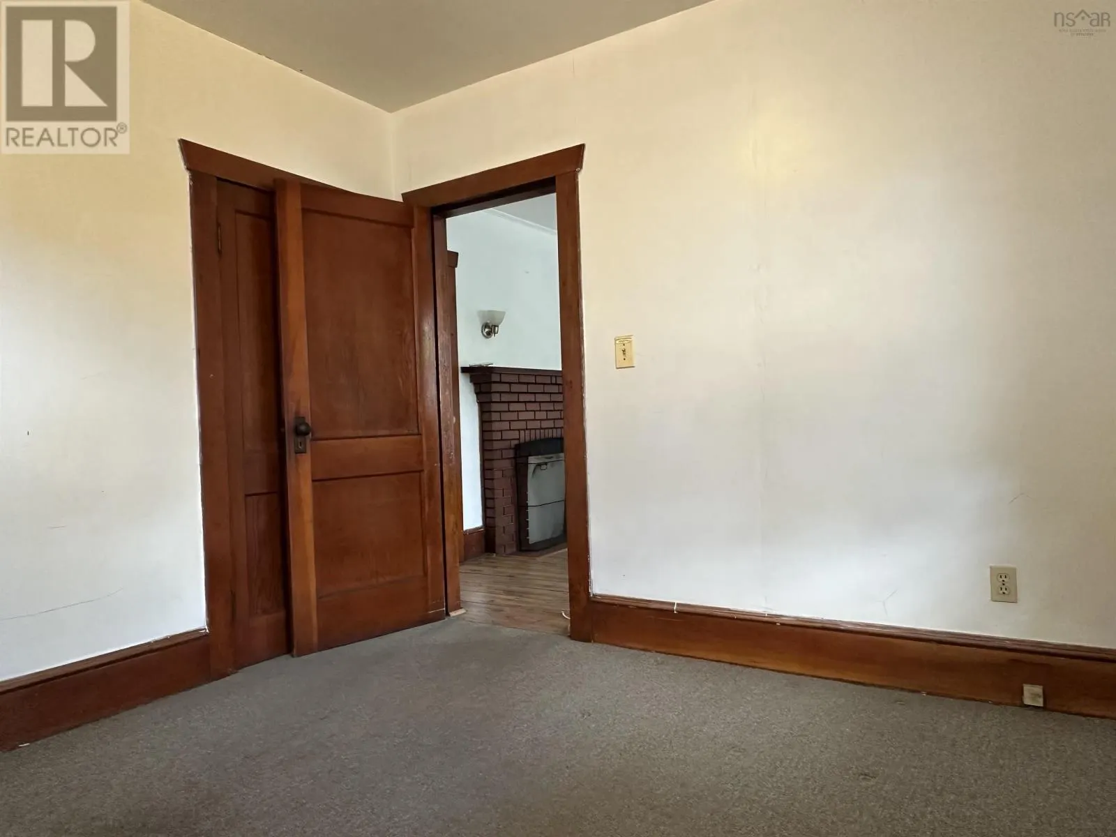 358 Royal Avenue