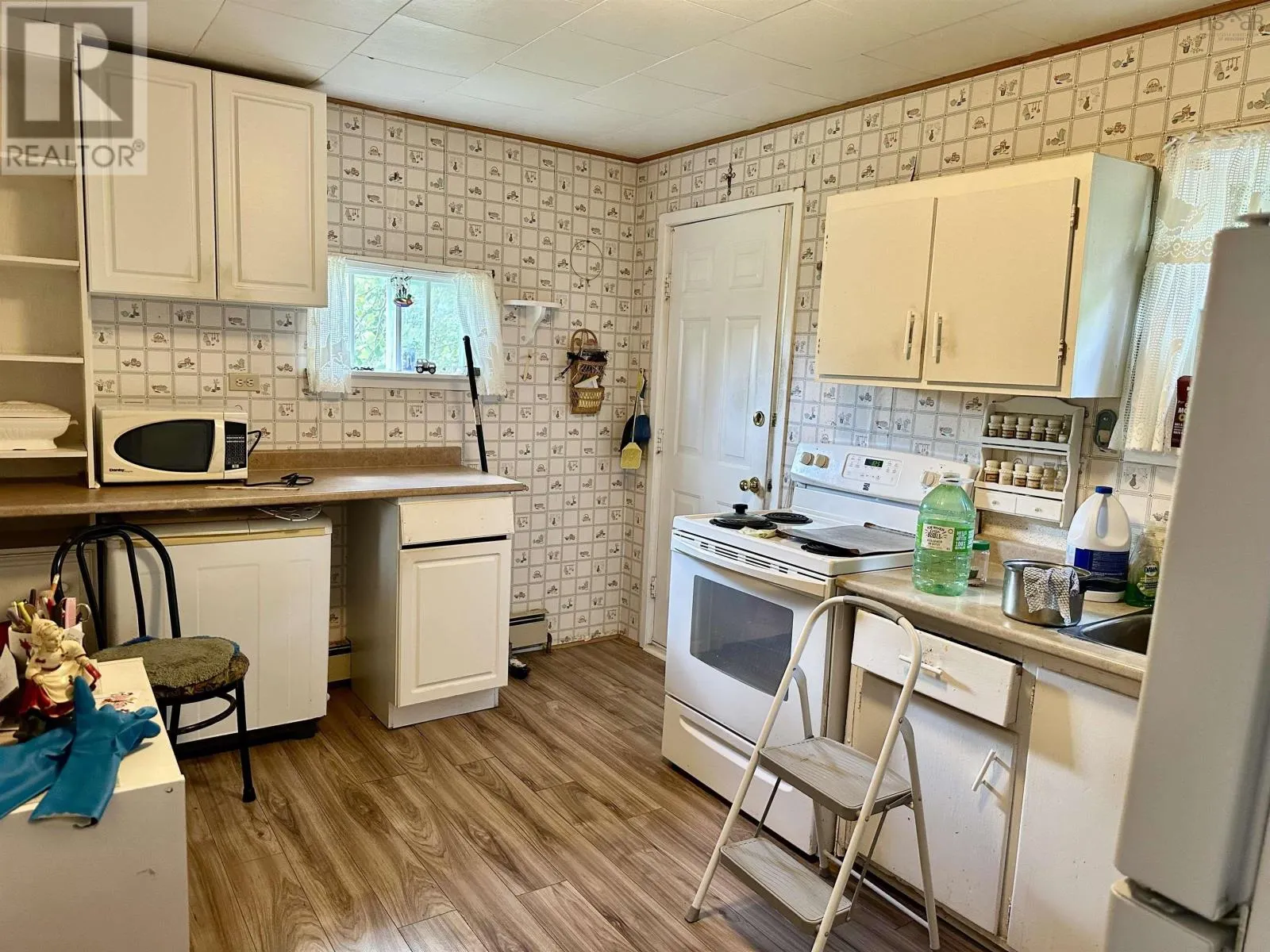 1316 Strathlorne-Scotsville Road