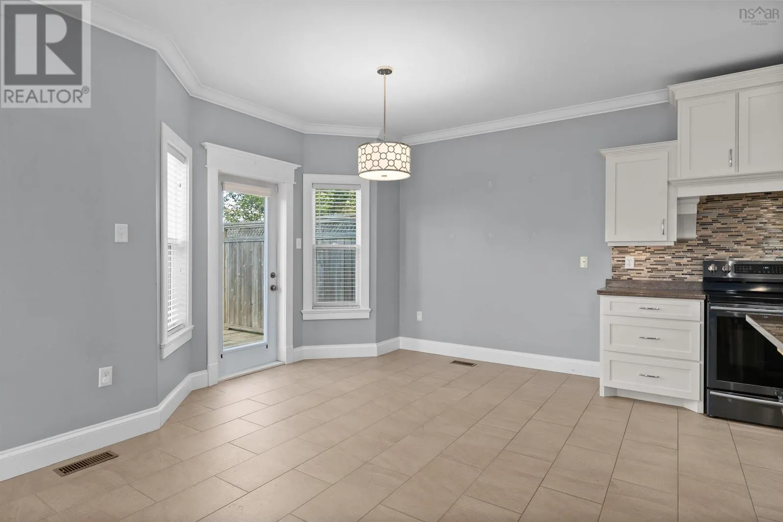 195 Peachtree Hill