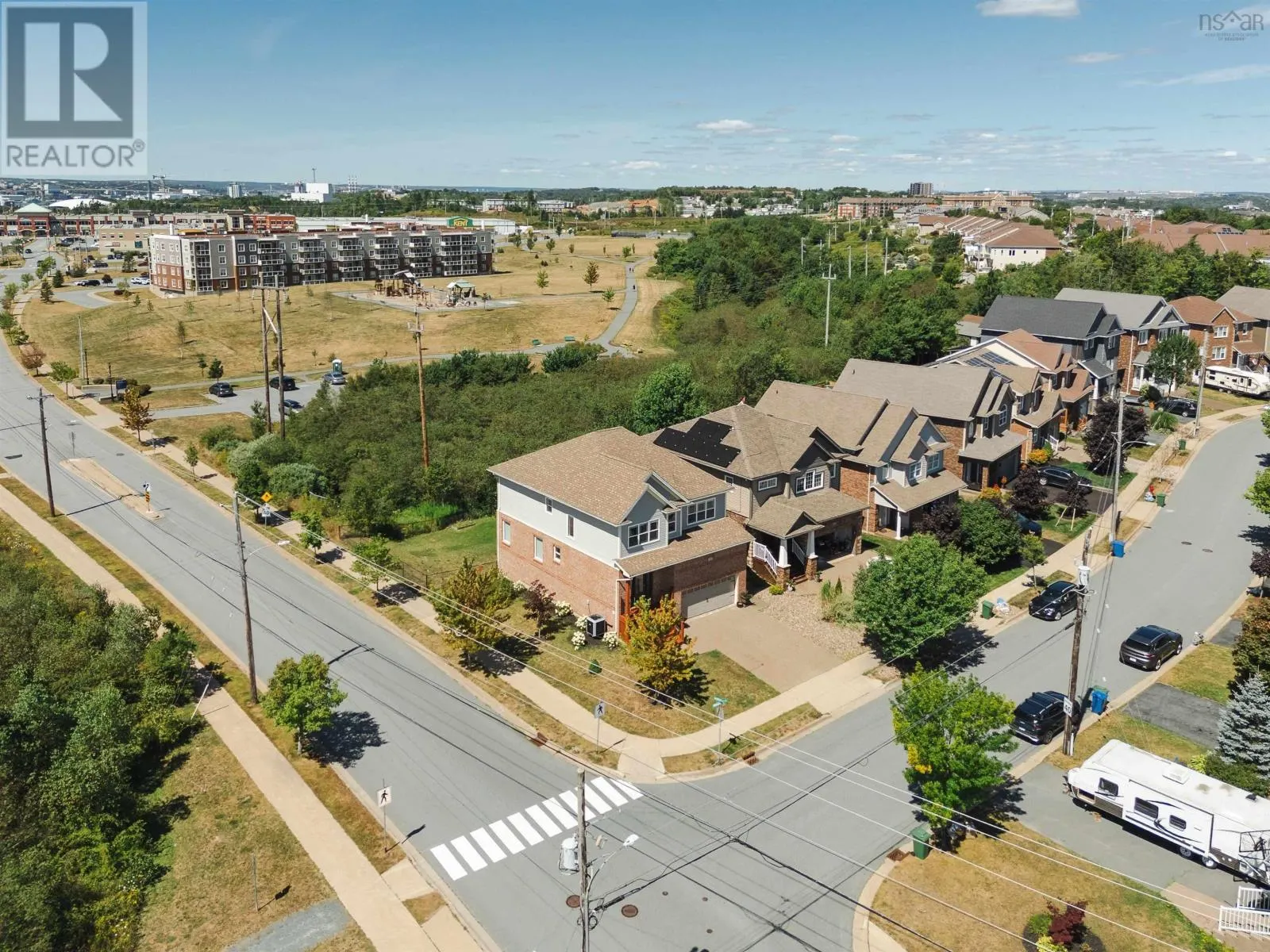 195 Peachtree Hill