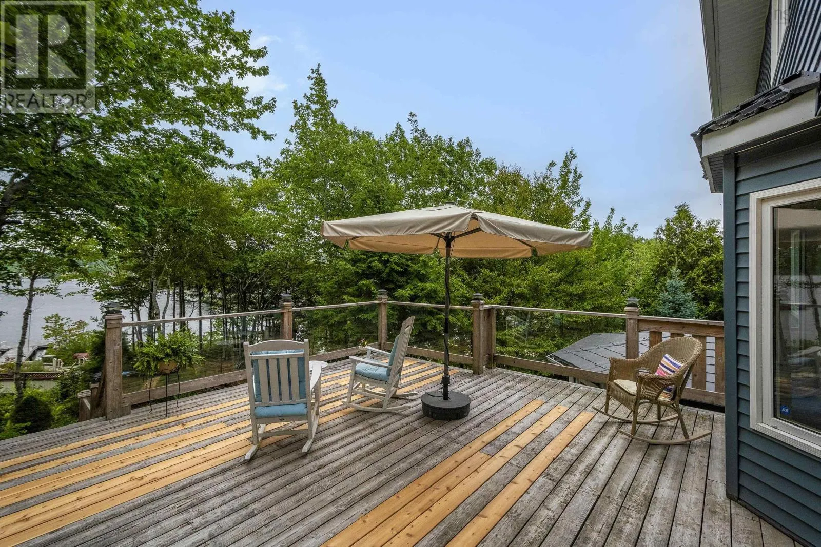 23 Lakeshore Park Terrace