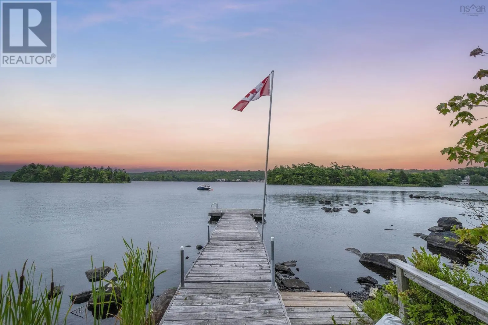 23 Lakeshore Park Terrace