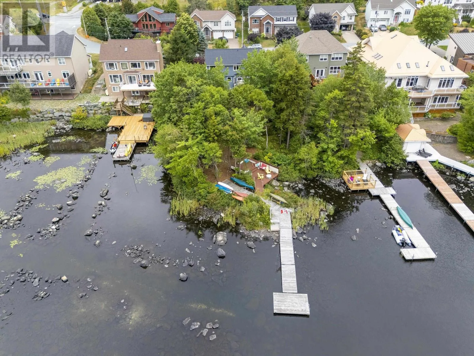 23 Lakeshore Park Terrace
