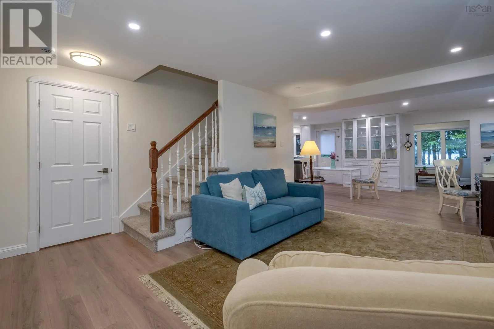 23 Lakeshore Park Terrace